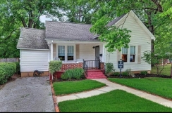 beautifully maintained 3 bedroom 2 bathroom home is ready for